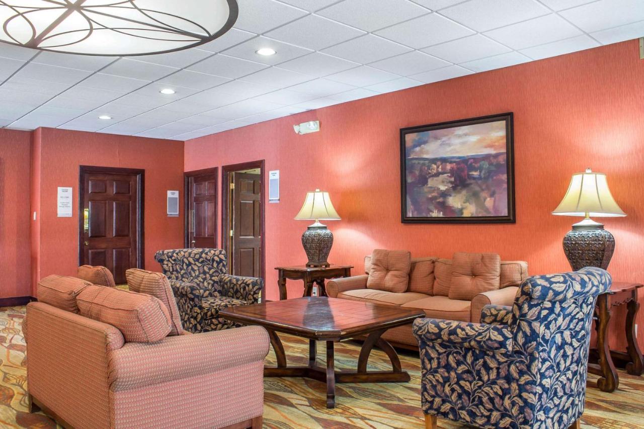 Hotel Lifestyle Cedar Falls